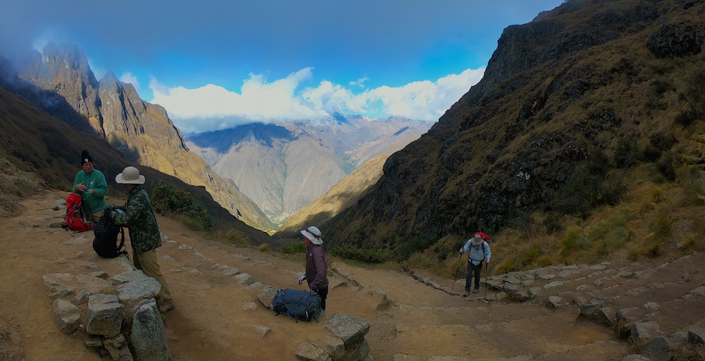 warmiwanusca pass - Inca trail